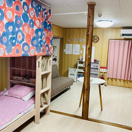 אמאמי Guesthouse Perche Female Only מראה חיצוני תמונה