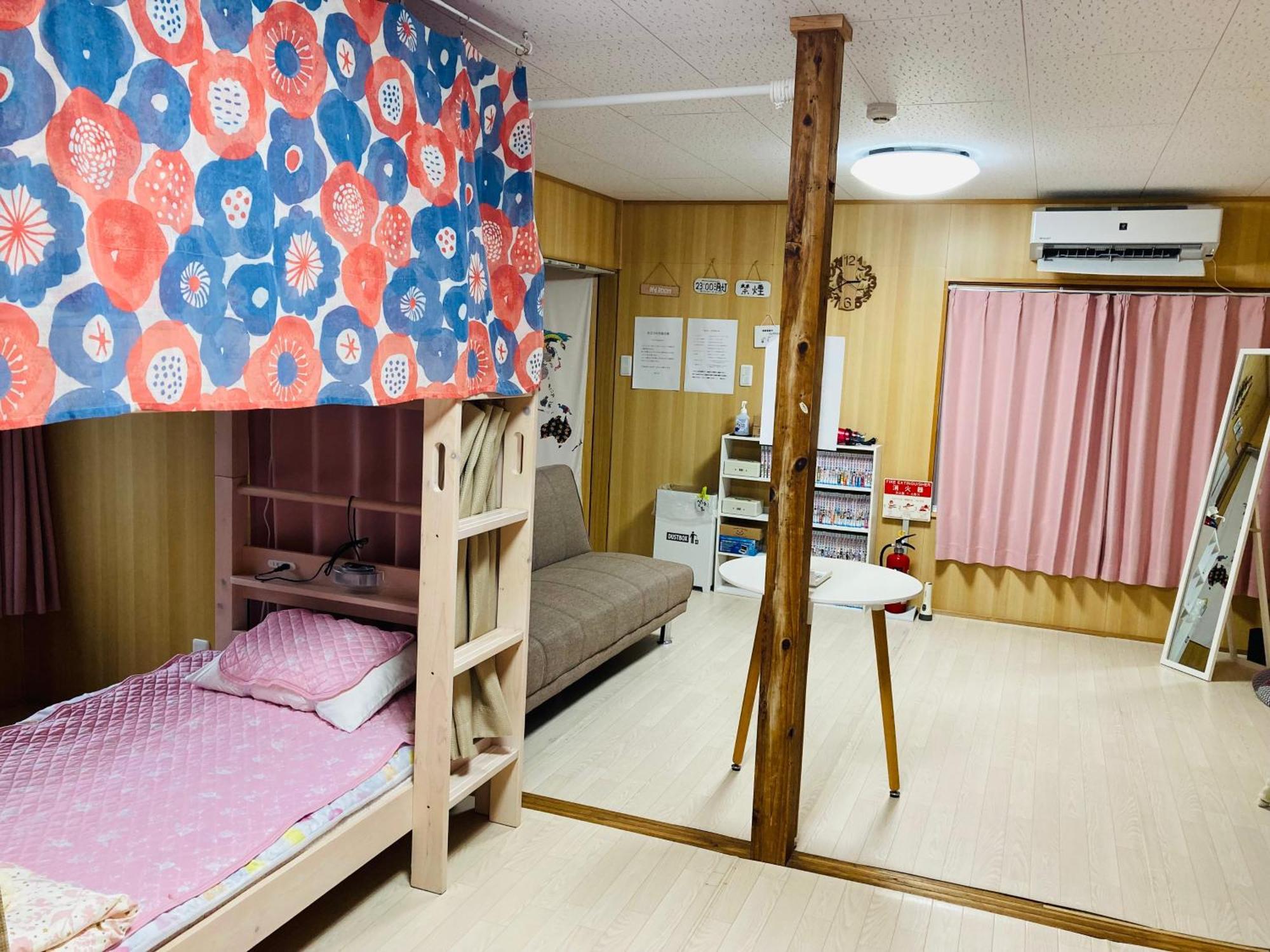 אמאמי Guesthouse Perche Female Only מראה חיצוני תמונה